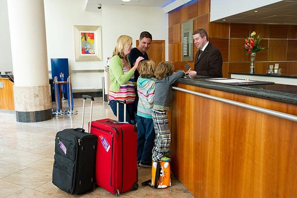 7 Questions You Must Ask When Checking Into Your Hotel